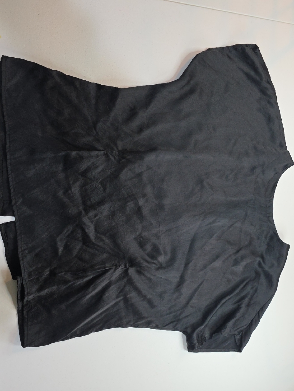 Vintage 1990's Women's Silk Private Collection  Black Crew Neck Top